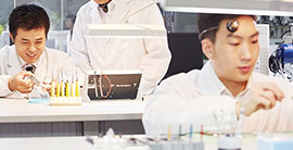 武汉劳力士维修售后技师操作